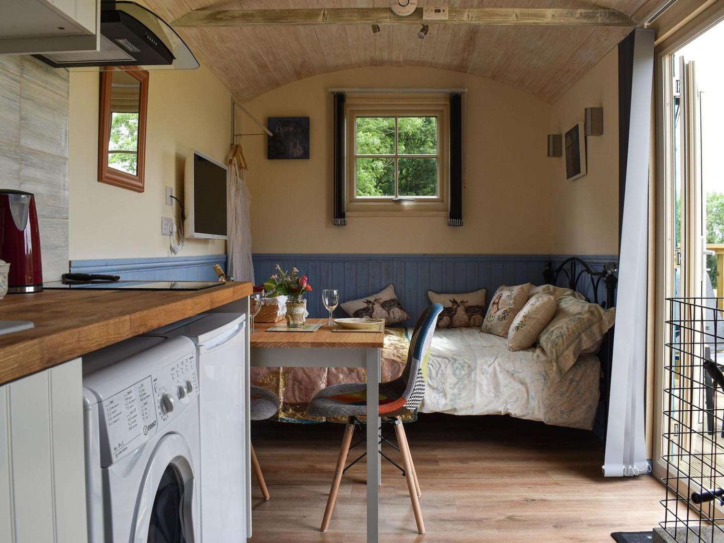 The Shepherds Hut Herstmonceux Exterior photo